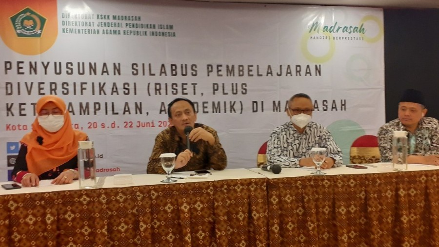 Direktur Kurikulum, Sarana, Kelembagaan, dan Kesiswaan Madrasah, Muhammad Isom Yusqi,/kemenag.go.id/